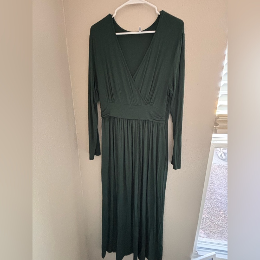 Chic Forest Green Long Sleeve Dress